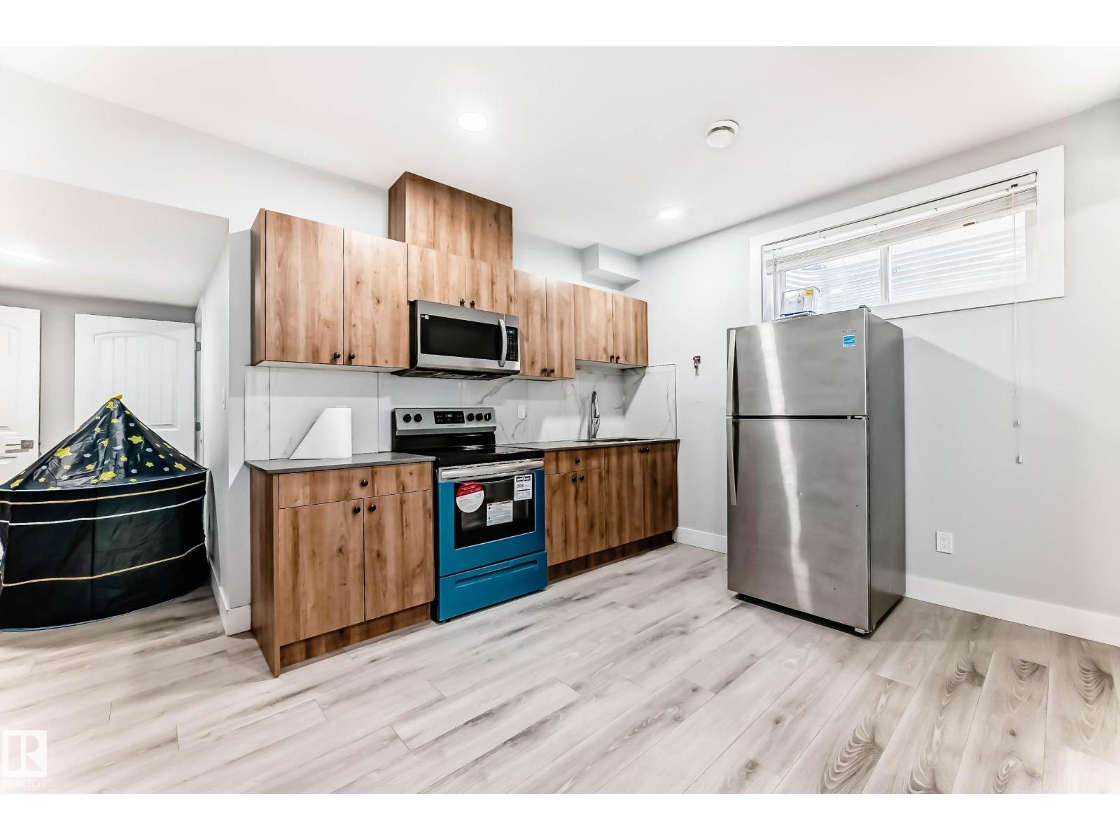 6159 12 Av Sw Sw, Edmonton, Alberta  T6X 0M5 - Photo 40 - E4465886