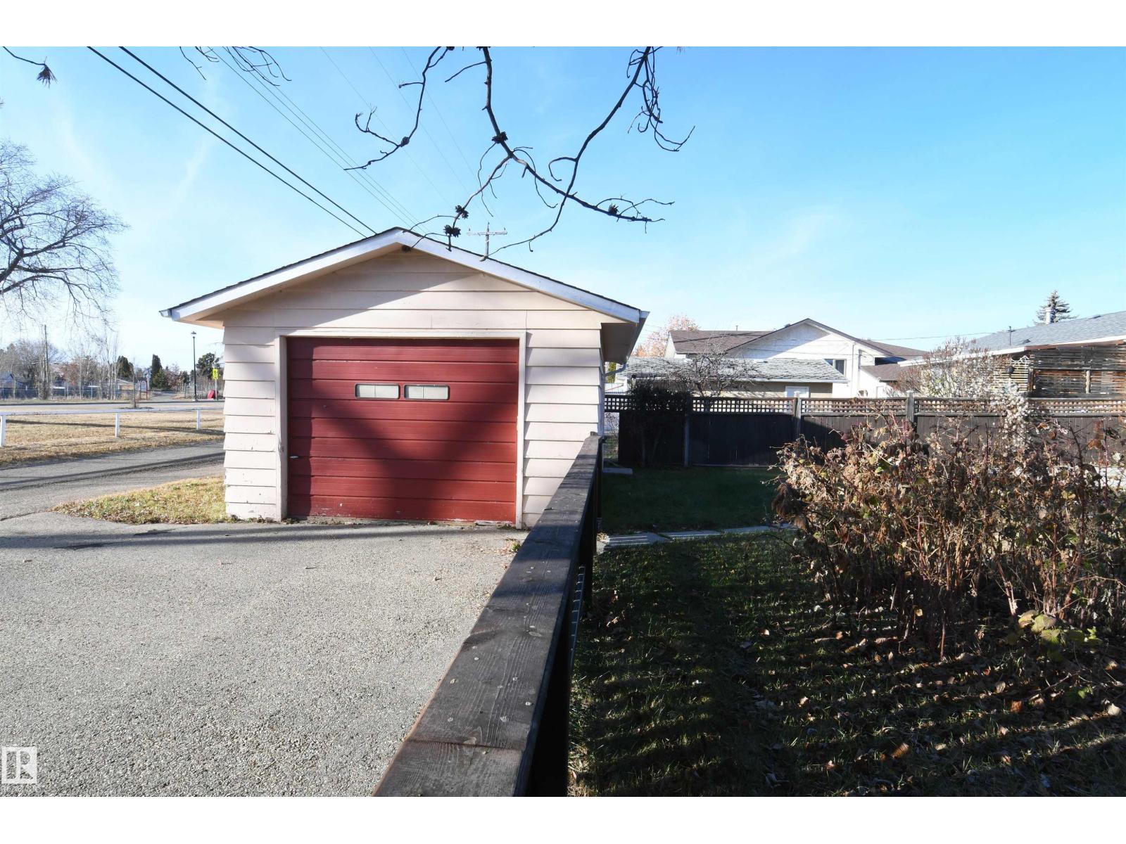 5113 43 Av, Leduc, Alberta  T9E 5A5 - Photo 4 - E4465887