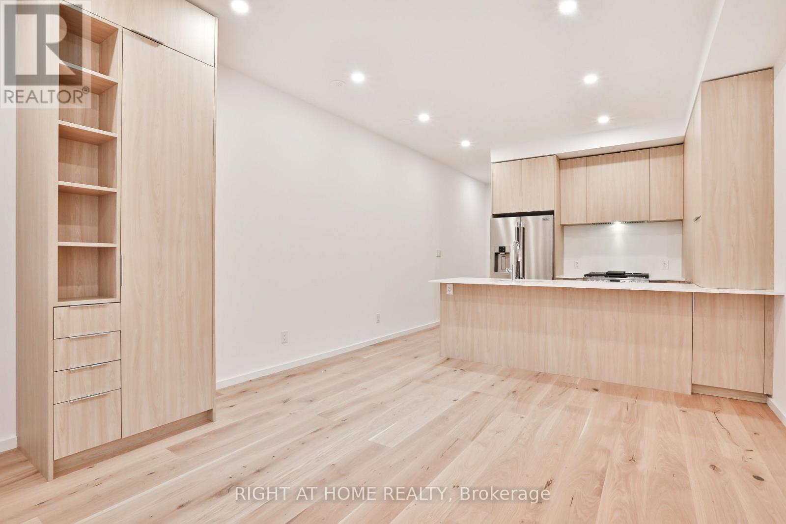 1 - 68 FOXLEY STREET, Toronto, Ontario