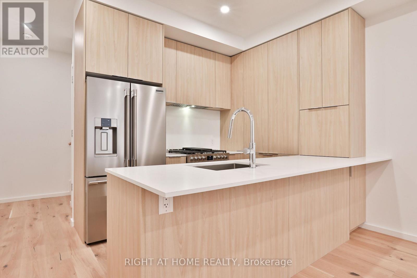 1 - 68 Foxley Street, Toronto, Ontario  M6J 1R2 - Photo 4 - C12548988