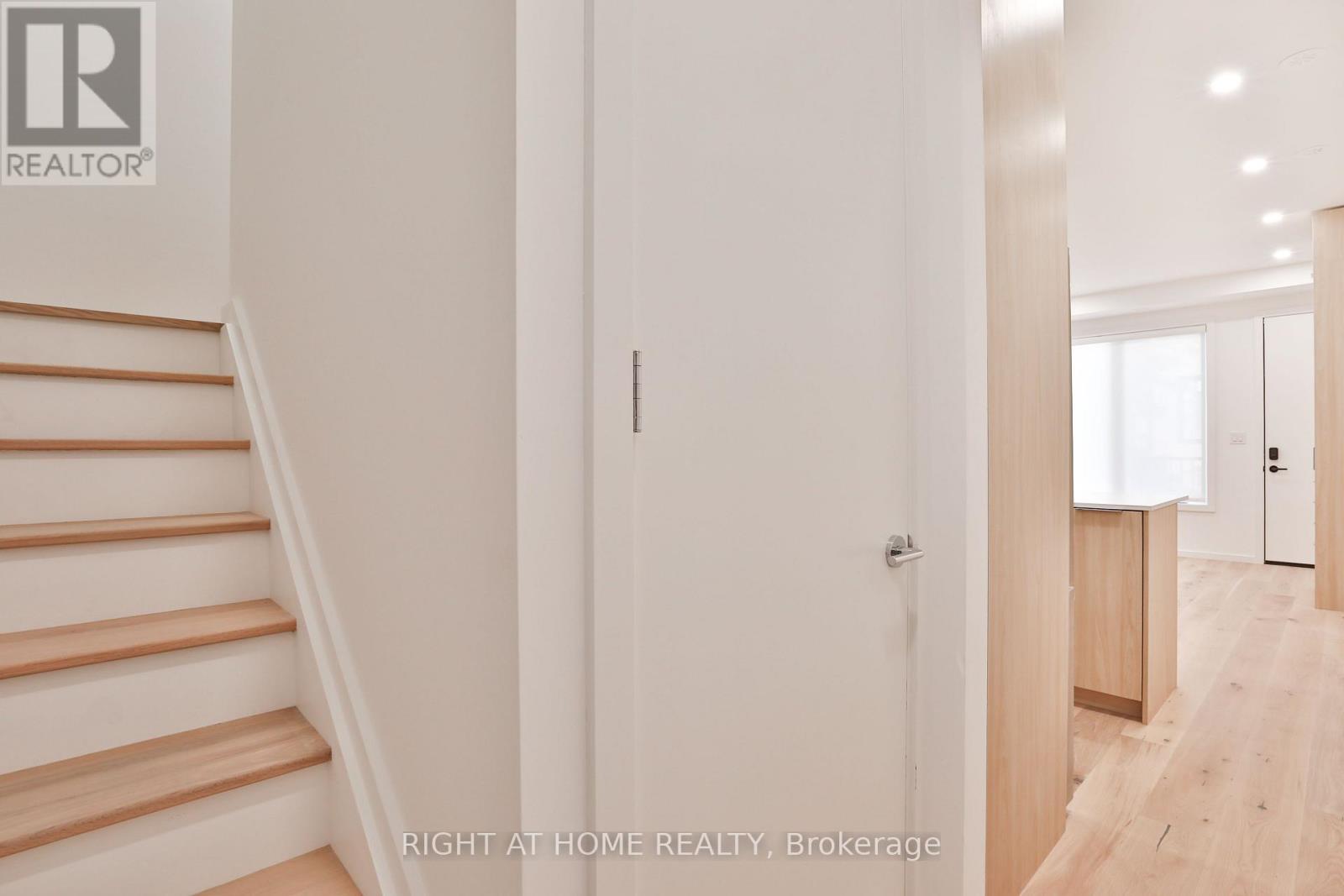 1 - 68 Foxley Street, Toronto, Ontario  M6J 1R2 - Photo 6 - C12548988