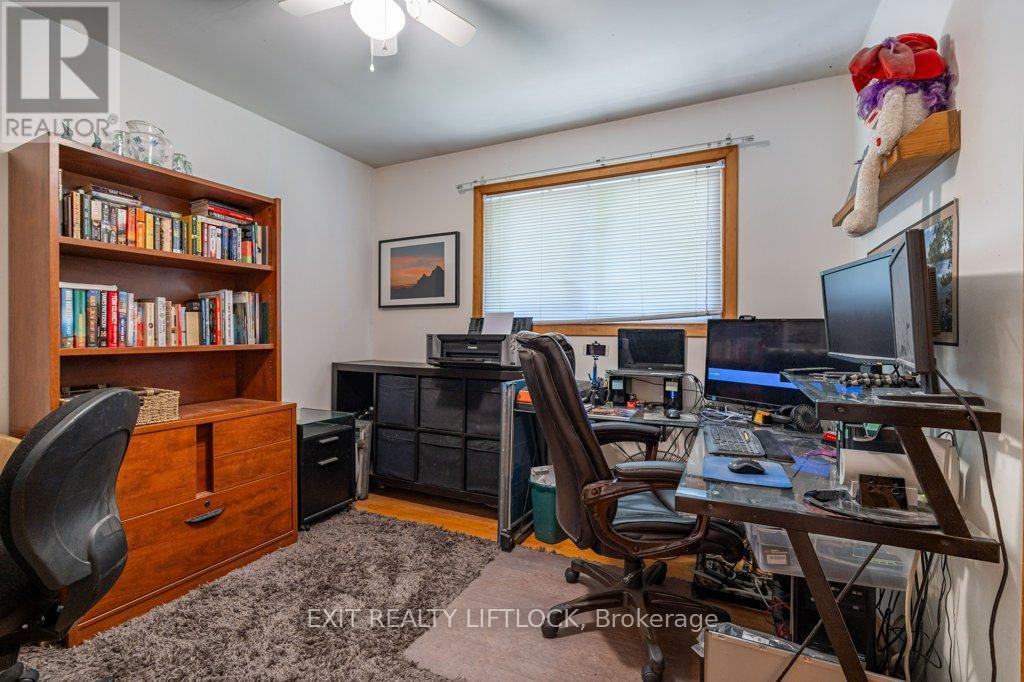 39 Beechwood Drive, Peterborough, Ontario  K9J 1M2 - Photo 16 - X12439499