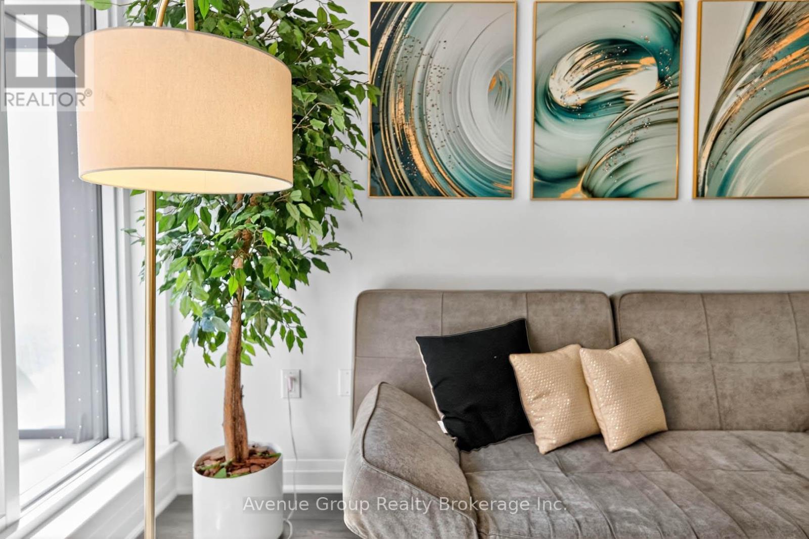 102 - 700 Sheppard Avenue W, Toronto, Ontario  M3H 0G5 - Photo 14 - C12482255