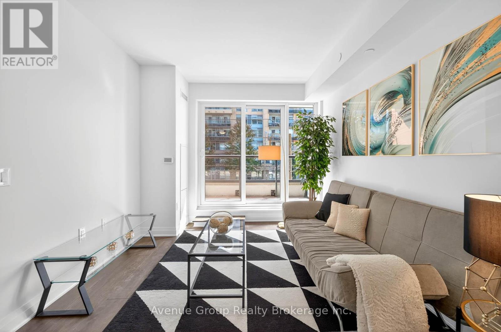 102 - 700 Sheppard Avenue W, Toronto, Ontario  M3H 0G5 - Photo 12 - C12482255