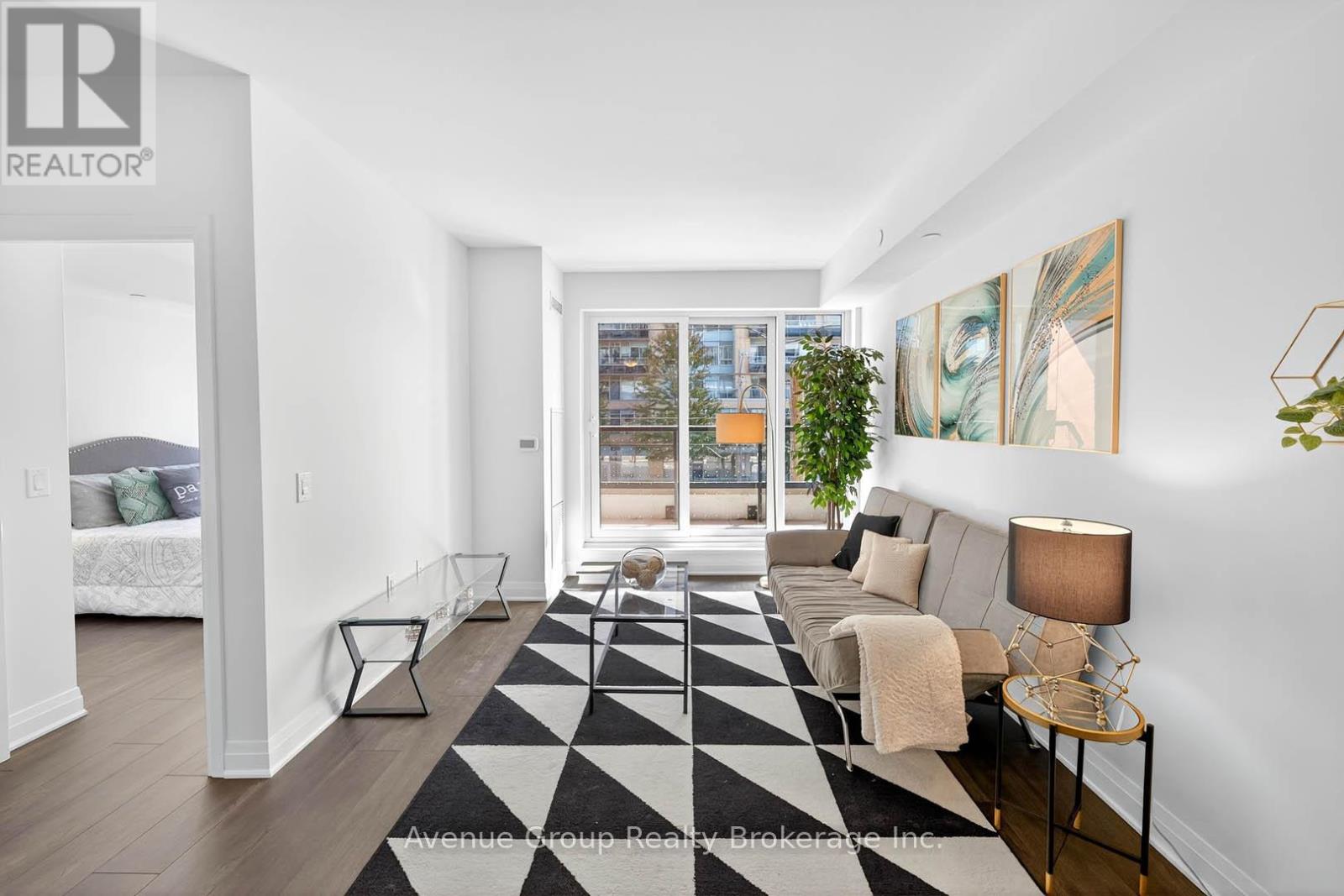 102 - 700 Sheppard Avenue W, Toronto, Ontario  M3H 0G5 - Photo 9 - C12482255