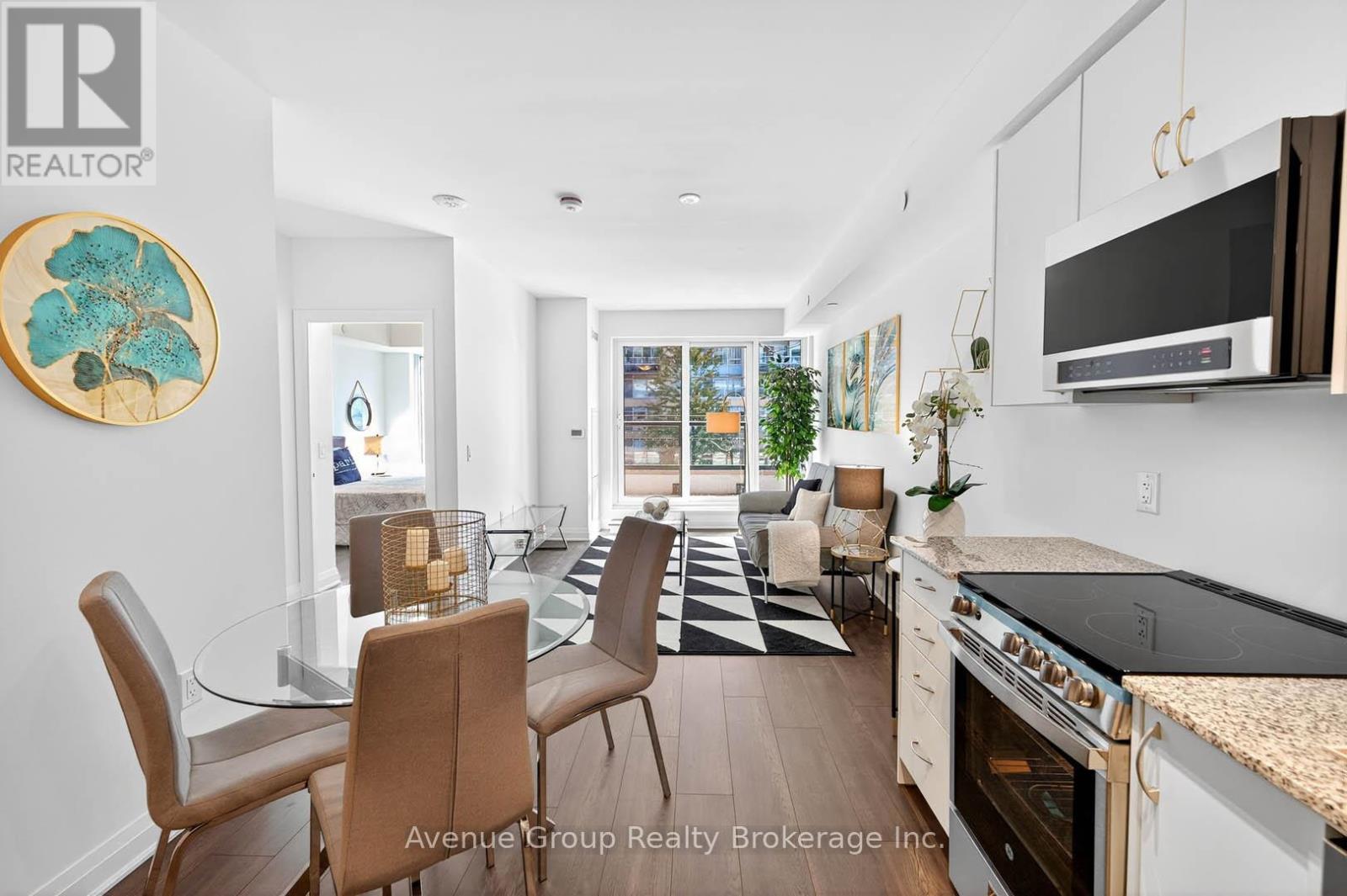 102 - 700 Sheppard Avenue W, Toronto, Ontario  M3H 0G5 - Photo 8 - C12482255