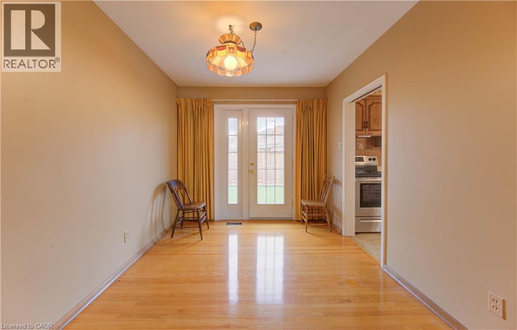 26 Camden Place, Kitchener, Ontario  N2B 1P8 - Photo 10 - 40788575