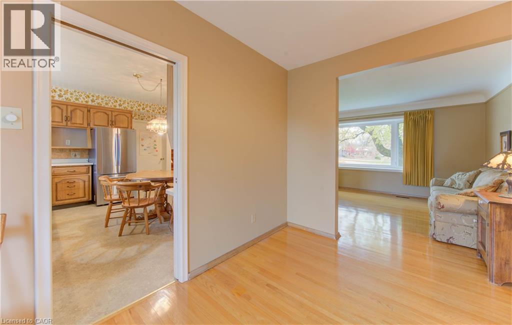 26 Camden Place, Kitchener, Ontario  N2B 1P8 - Photo 11 - 40788575