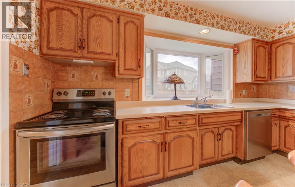 26 Camden Place, Kitchener, Ontario  N2B 1P8 - Photo 15 - 40788575