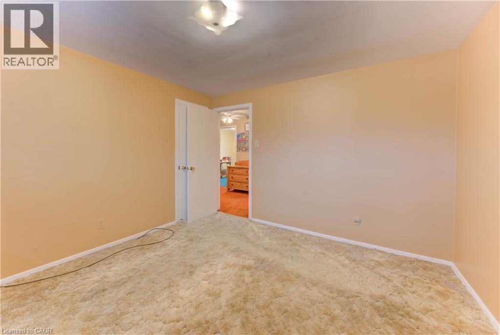 26 Camden Place, Kitchener, Ontario  N2B 1P8 - Photo 18 - 40788575