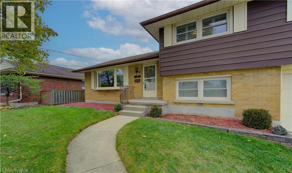 26 Camden Place, Kitchener, Ontario  N2B 1P8 - Photo 2 - 40788575