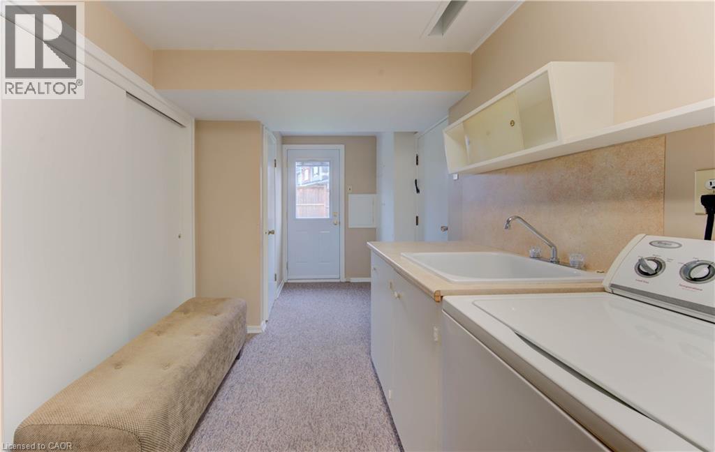 26 Camden Place, Kitchener, Ontario  N2B 1P8 - Photo 26 - 40788575