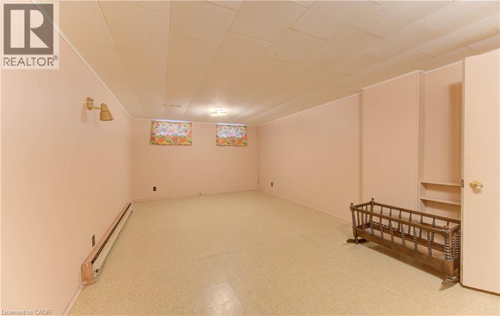 26 Camden Place, Kitchener, Ontario  N2B 1P8 - Photo 28 - 40788575