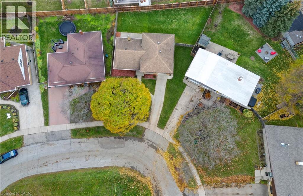 26 Camden Place, Kitchener, Ontario  N2B 1P8 - Photo 30 - 40788575