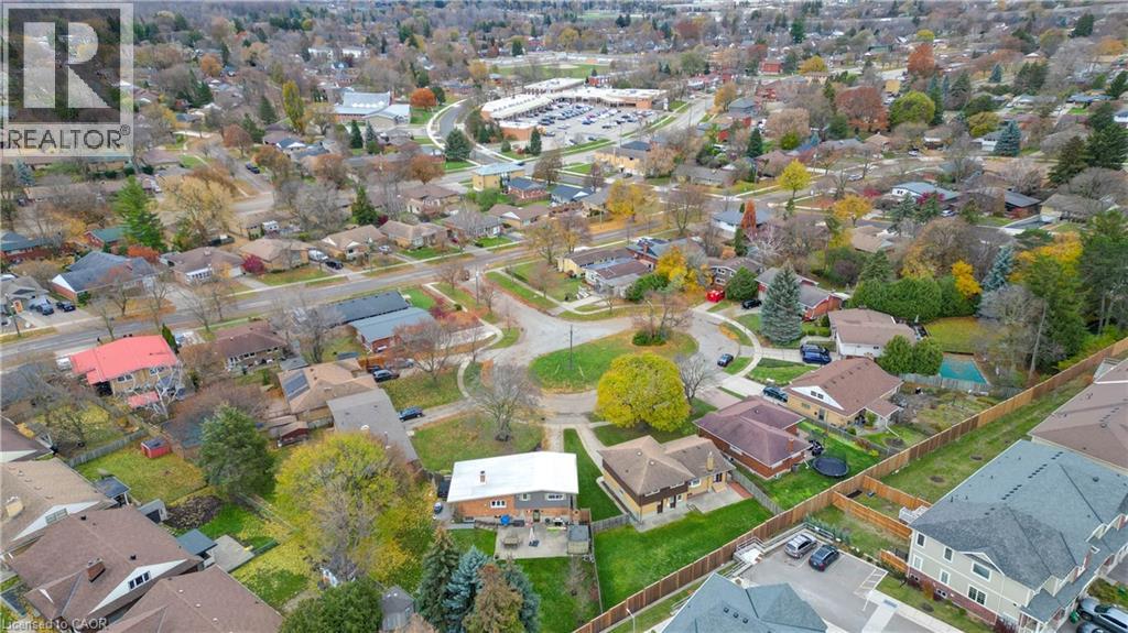 26 Camden Place, Kitchener, Ontario  N2B 1P8 - Photo 32 - 40788575