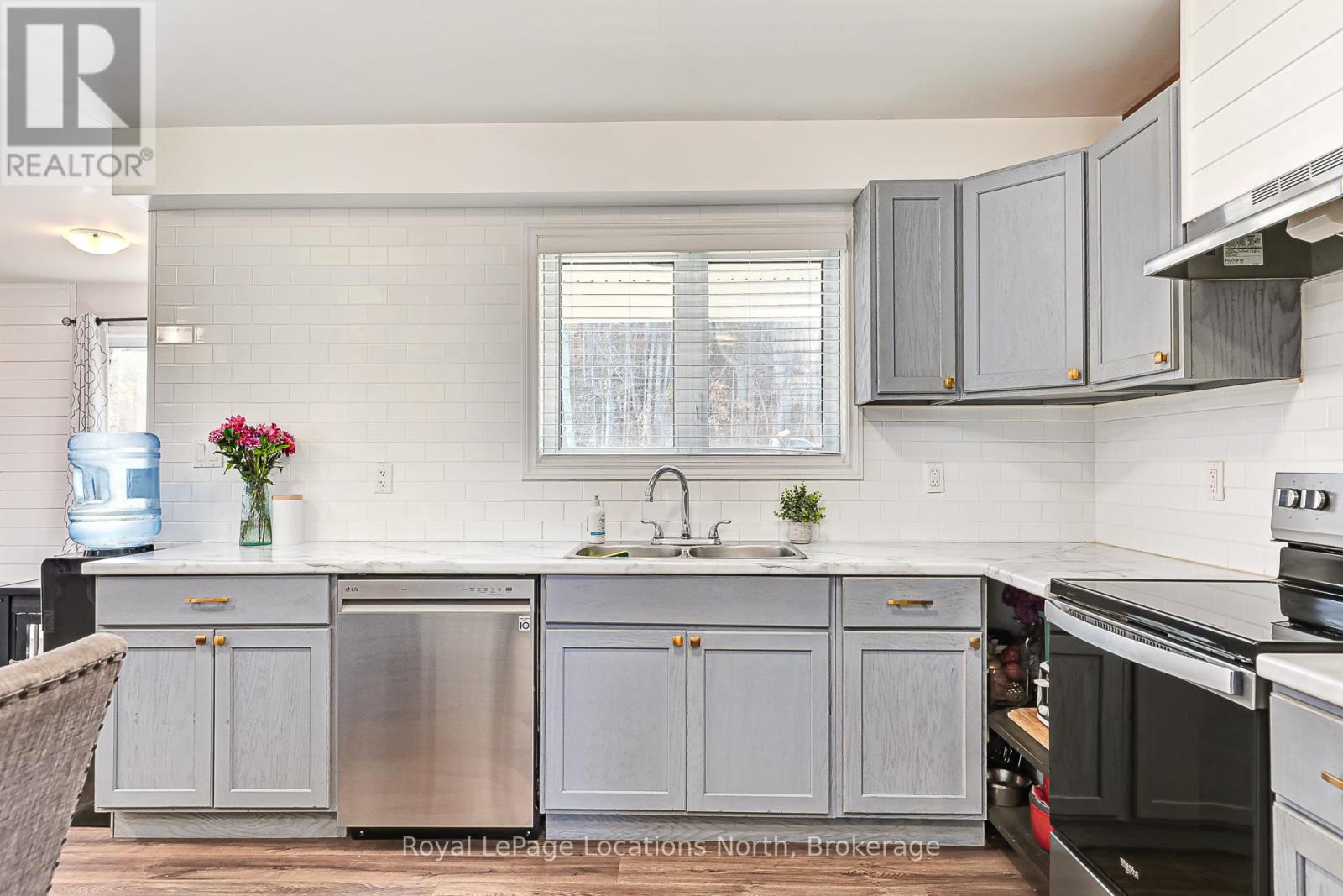 141 Old Highway 26, Meaford, Ontario  N4L 1W7 - Photo 15 - X12549006