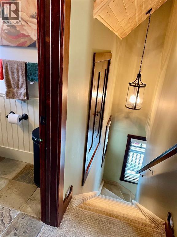 249 Cottageclub Crescent, Rural Rocky View County, Alberta  T4C 1B1 - Photo 18 - A2247550