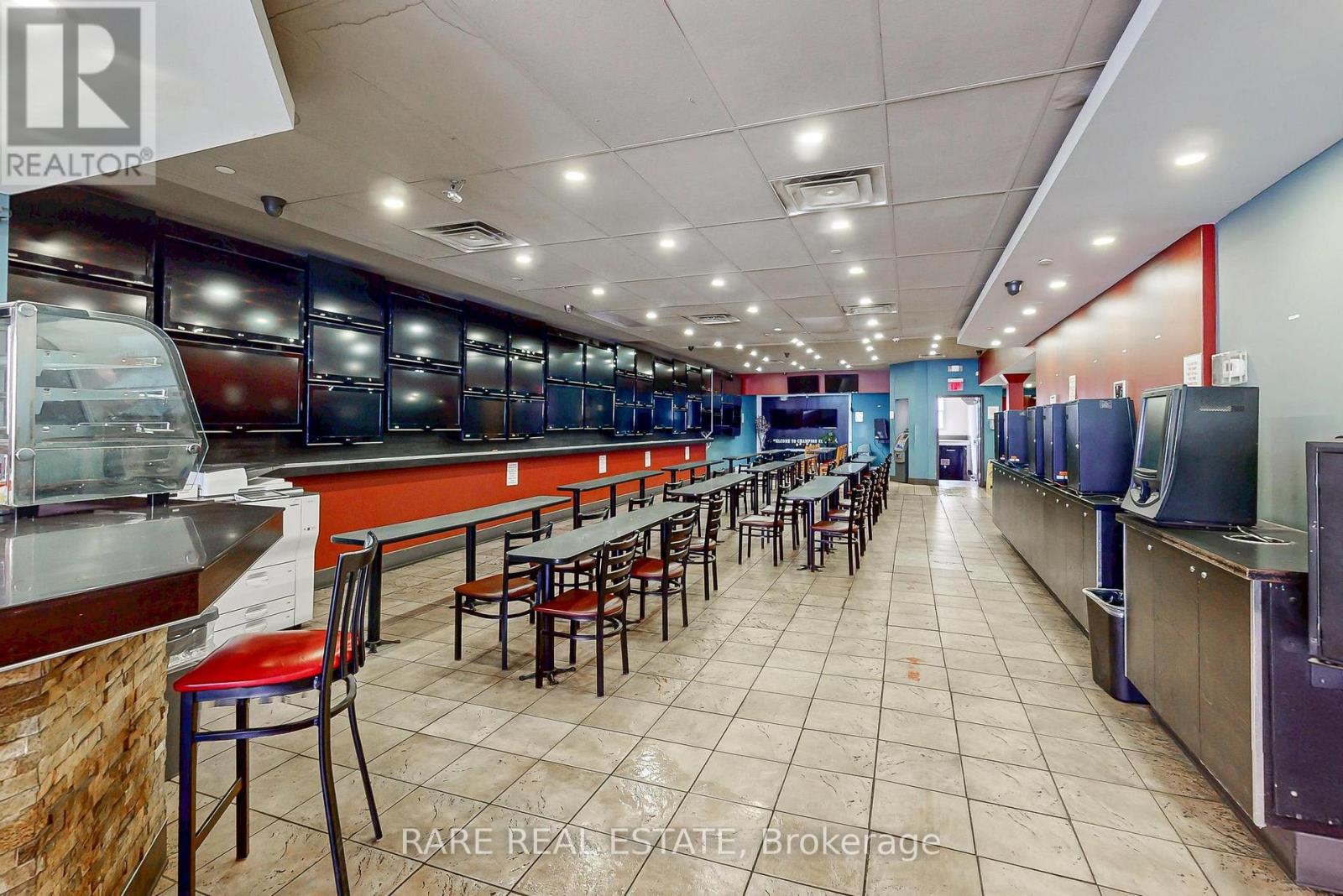 1861 Eglinton Avenue W, Toronto, Ontario M6E 2J3 - Photo 10 - W12548994