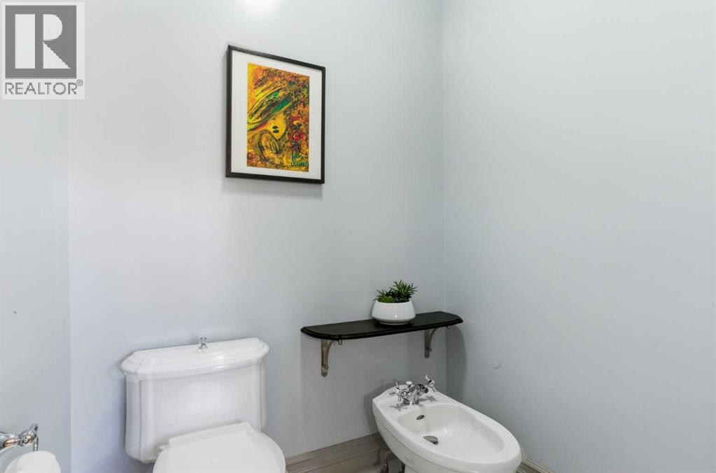 25 Paradise Bay, Chestermere, Alberta  T1X 0M9 - Photo 17 - A2264684