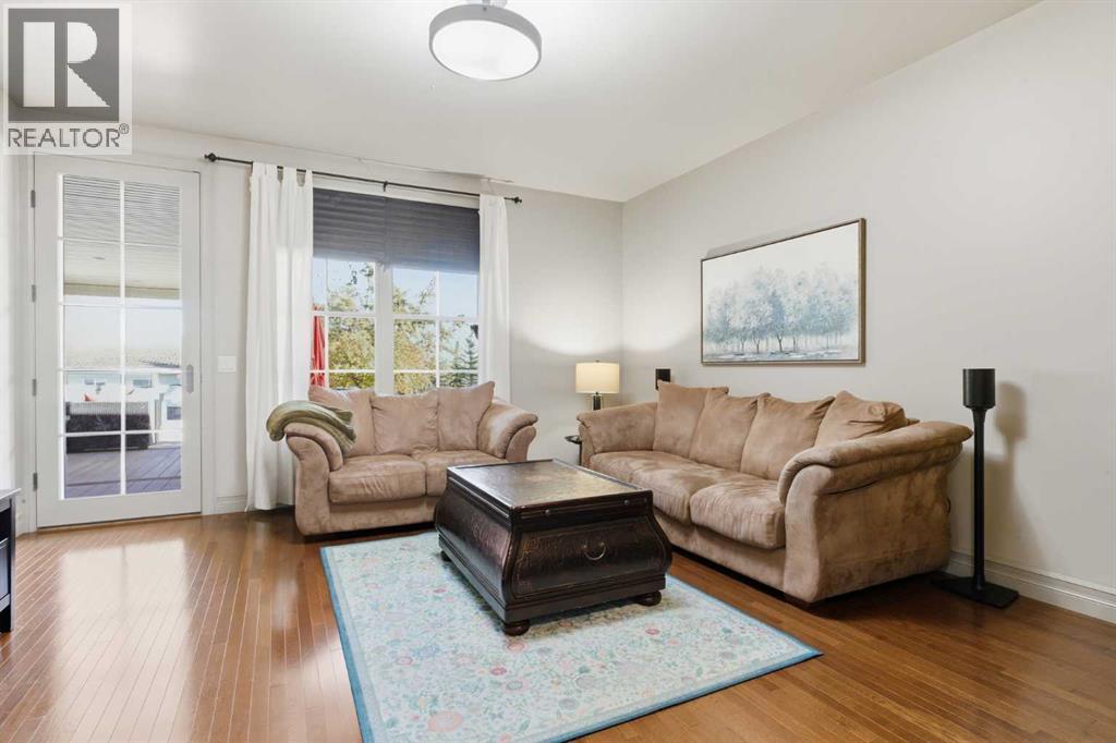 25 Paradise Bay, Chestermere, Alberta  T1X 0M9 - Photo 11 - A2264684