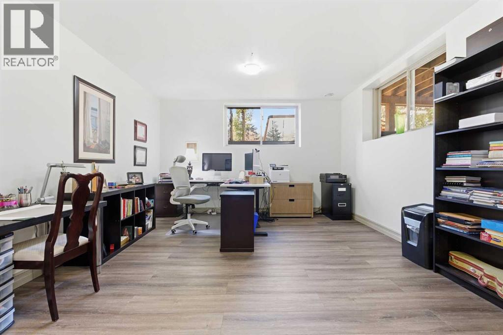 25 Paradise Bay, Chestermere, Alberta  T1X 0M9 - Photo 38 - A2264684