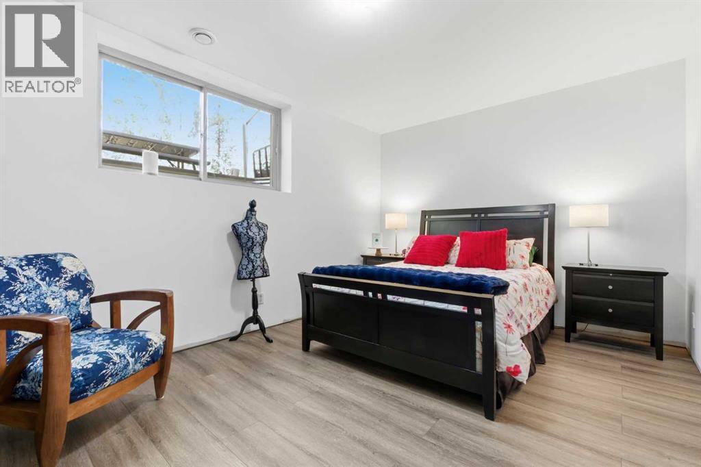 25 Paradise Bay, Chestermere, Alberta  T1X 0M9 - Photo 34 - A2264684