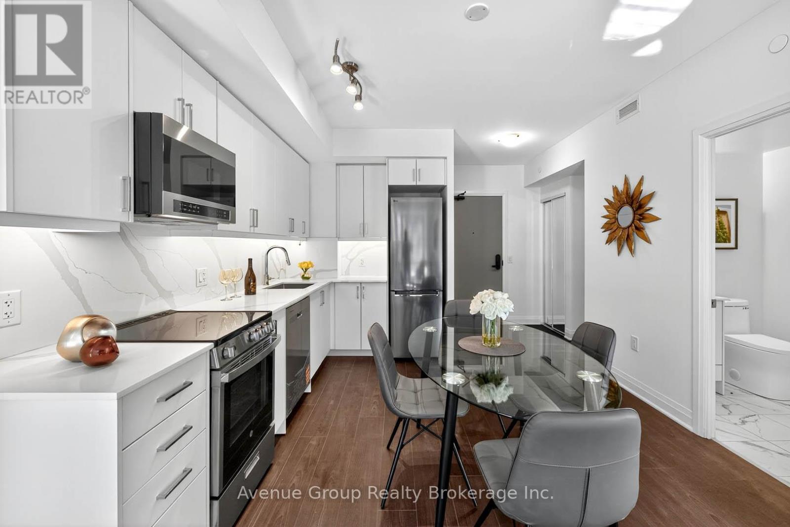 201 - 700 Sheppard Avenue W, Toronto, Ontario  M3H 0G5 - Photo 14 - C12482257