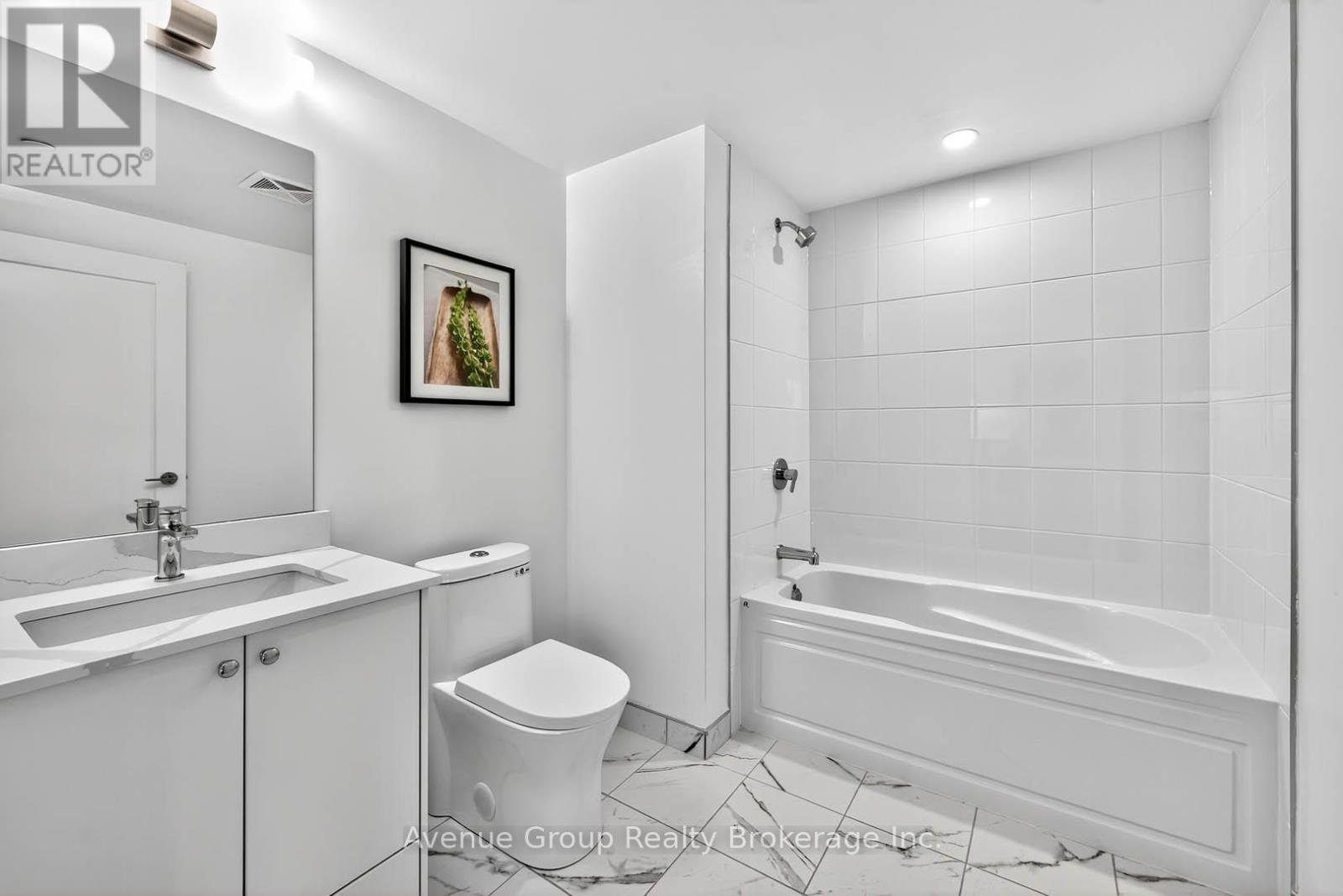 201 - 700 Sheppard Avenue W, Toronto, Ontario  M3H 0G5 - Photo 24 - C12482257