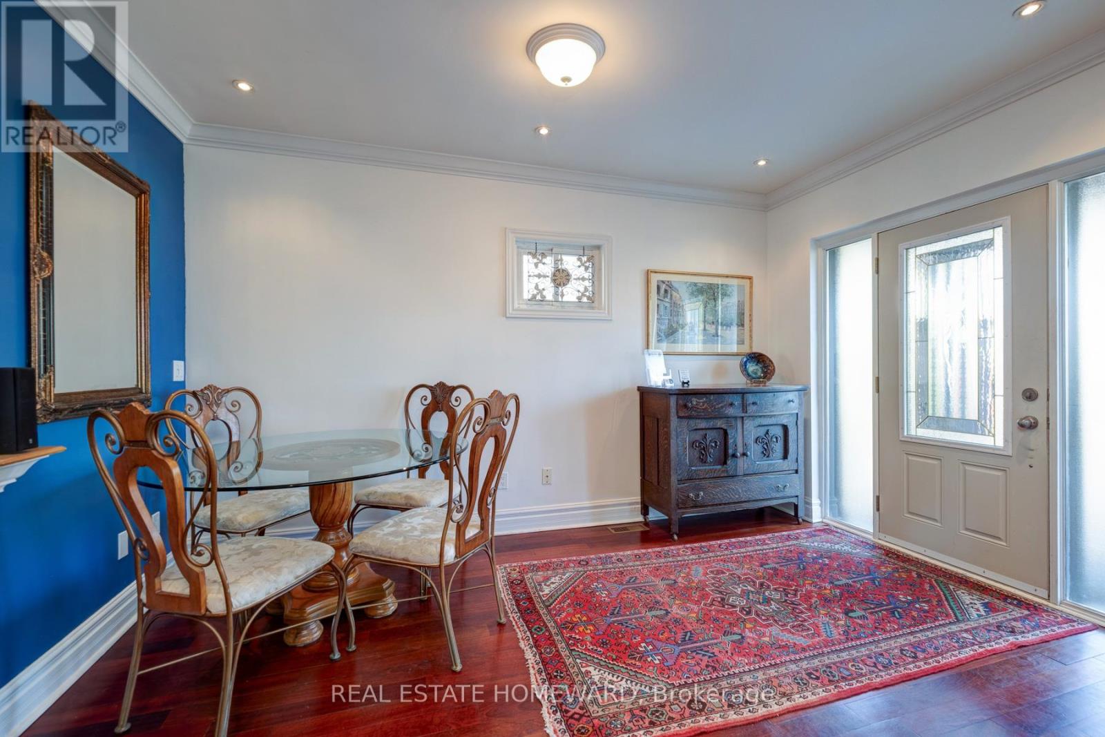 144 Westlake Avenue, Toronto, Ontario M4C 4R9 - Photo 5 - E12513298