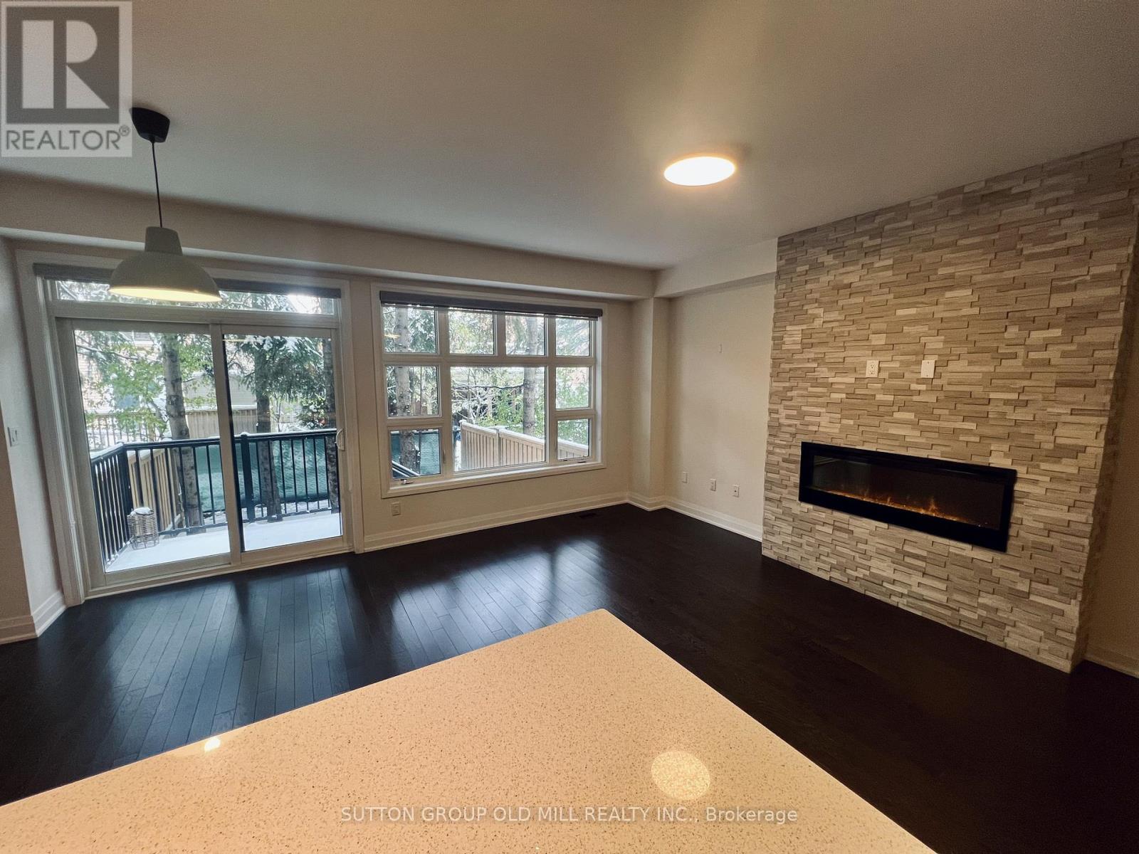 72 Causland Lane, Richmond Hill, Ontario L4S 0G5 - Photo 4 - N12533324