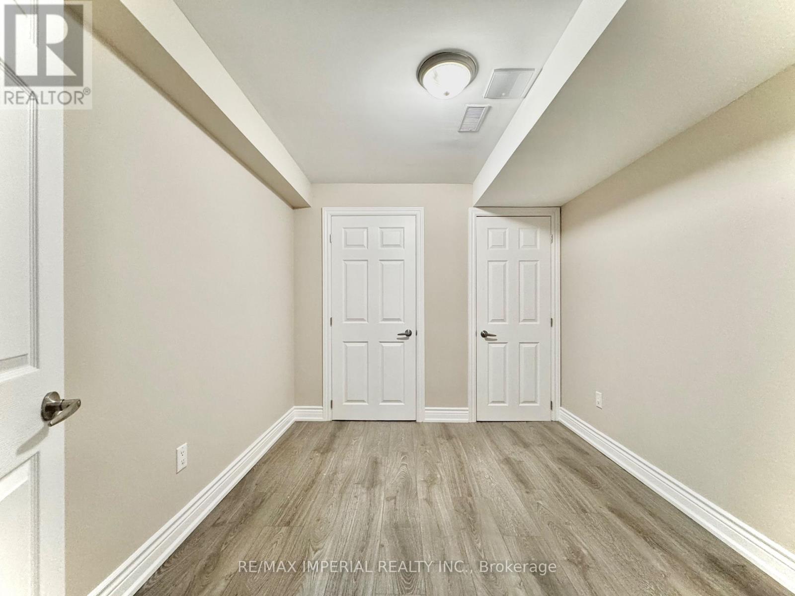 57 Collin Court, Richmond Hill, Ontario  L4E 0X6 - Photo 6 - N12549014