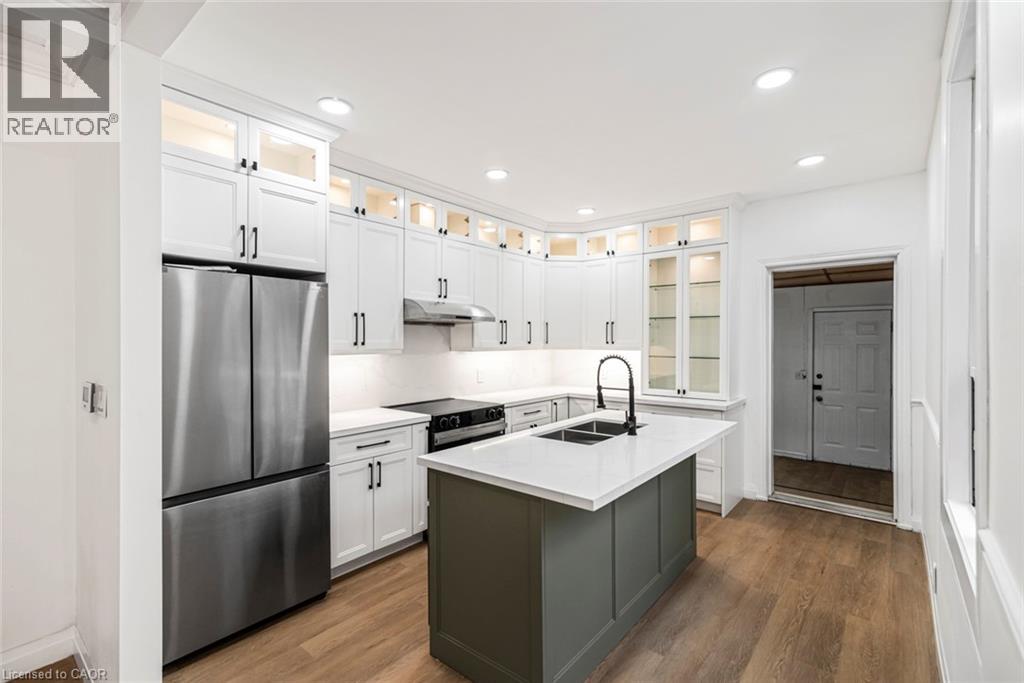 48 Aikman Avenue, Hamilton, Ontario L8M 1P7 - Photo 3 - 40787960