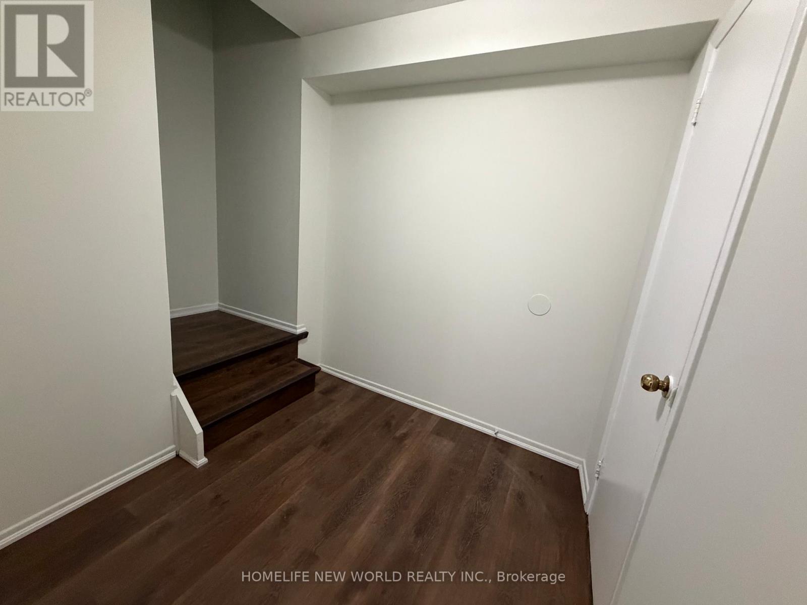 15 Abigail Place, Toronto, Ontario  M9R 3X1 - Photo 23 - W12549008