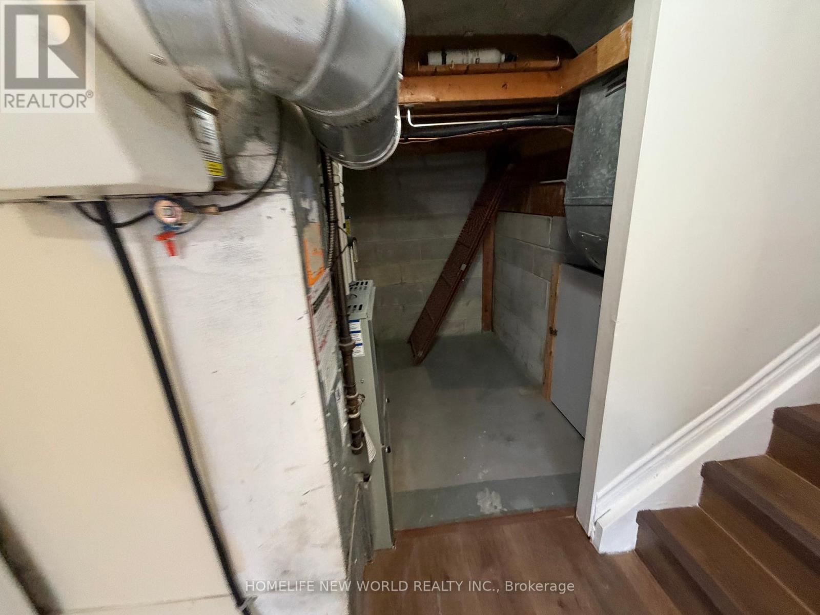 15 Abigail Place, Toronto, Ontario  M9R 3X1 - Photo 24 - W12549008