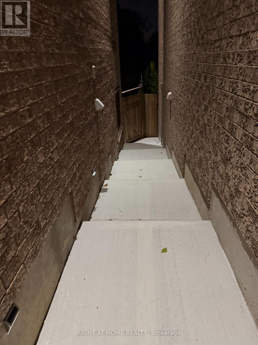 Lower Level - 24 Sawston Circle, Brampton, Ontario  L7A 2N8 - Photo 15 - W12543726