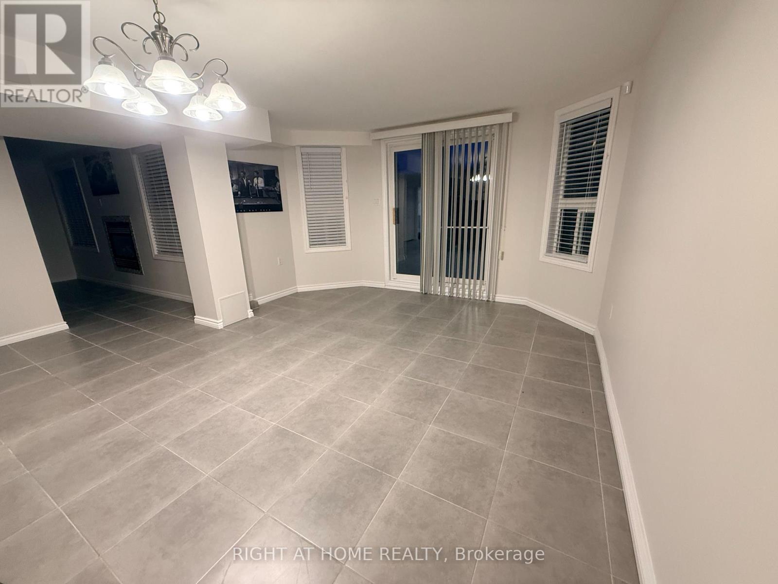 Lower Level - 24 Sawston Circle, Brampton, Ontario  L7A 2N8 - Photo 11 - W12543726