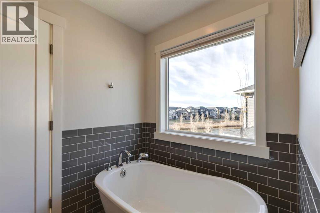 161 Kingsmere Cove Se, Airdrie, Alberta  T4A 0S5 - Photo 28 - A2257615