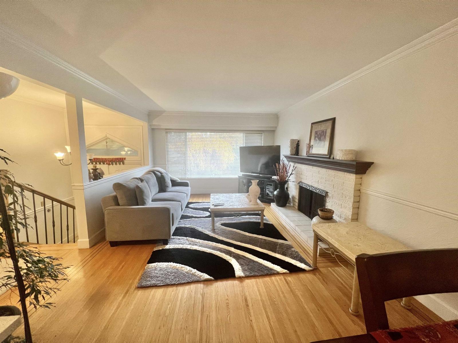 12542 Grove Crescent, Surrey, British Columbia  V3V 2L7 - Photo 5 - R3067259