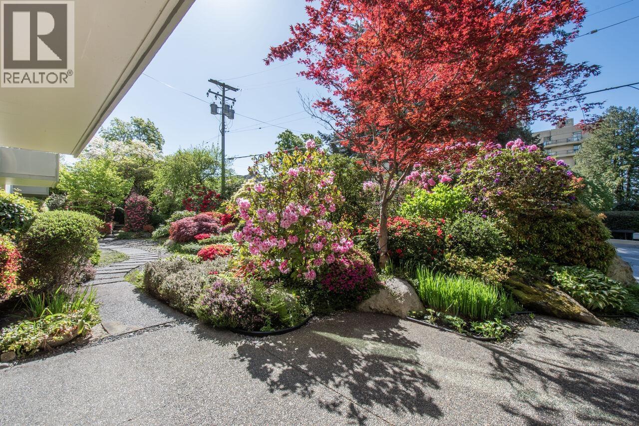 108 1425 Esquimalt Avenue, West Vancouver, British Columbia  V7T 1L1 - Photo 37 - R3019277