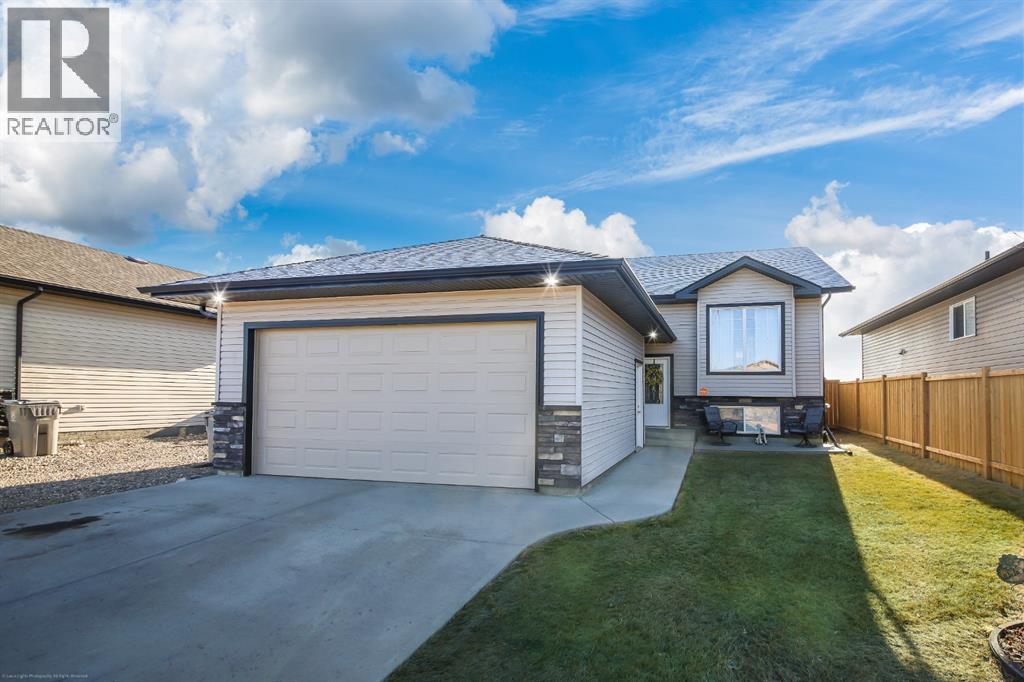 3207 43 Avenue, lloydminster, Saskatchewan
