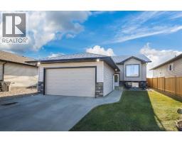 3207 43 Avenue Aurora