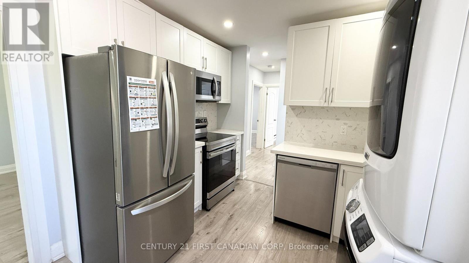 Upper Apartment - 17 Carfrae Crescent, London South, Ontario N6C 4A8 - Photo 8 - X12433788