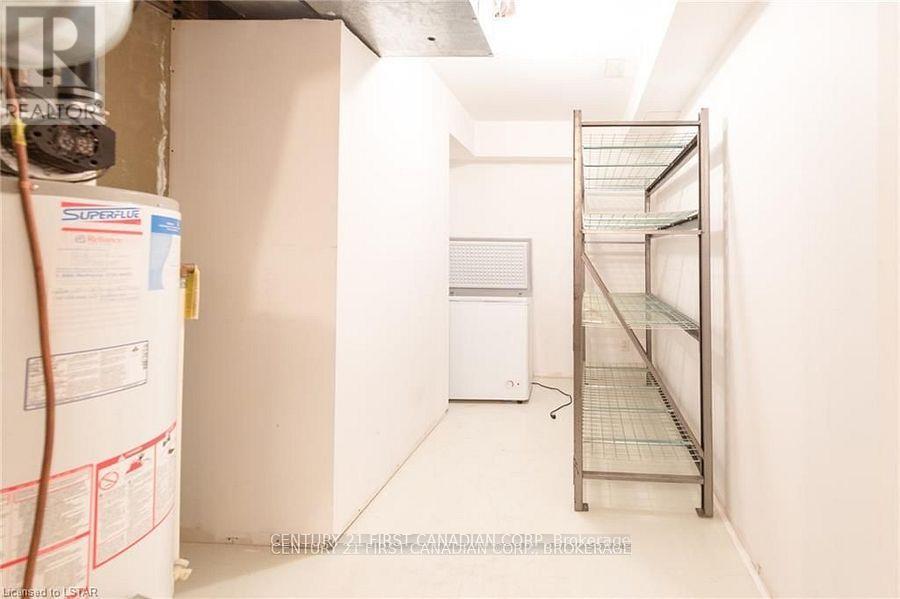 2016 Beaverbrook Avenue, London North, Ontario N6H 5X3 - Photo 37 - X12459066