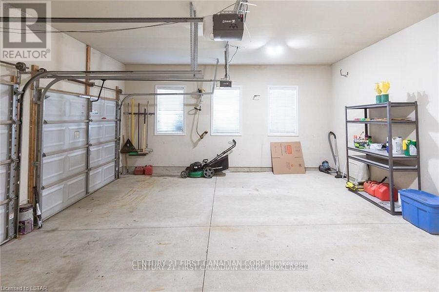 2016 Beaverbrook Avenue, London North, Ontario N6H 5X3 - Photo 38 - X12459066