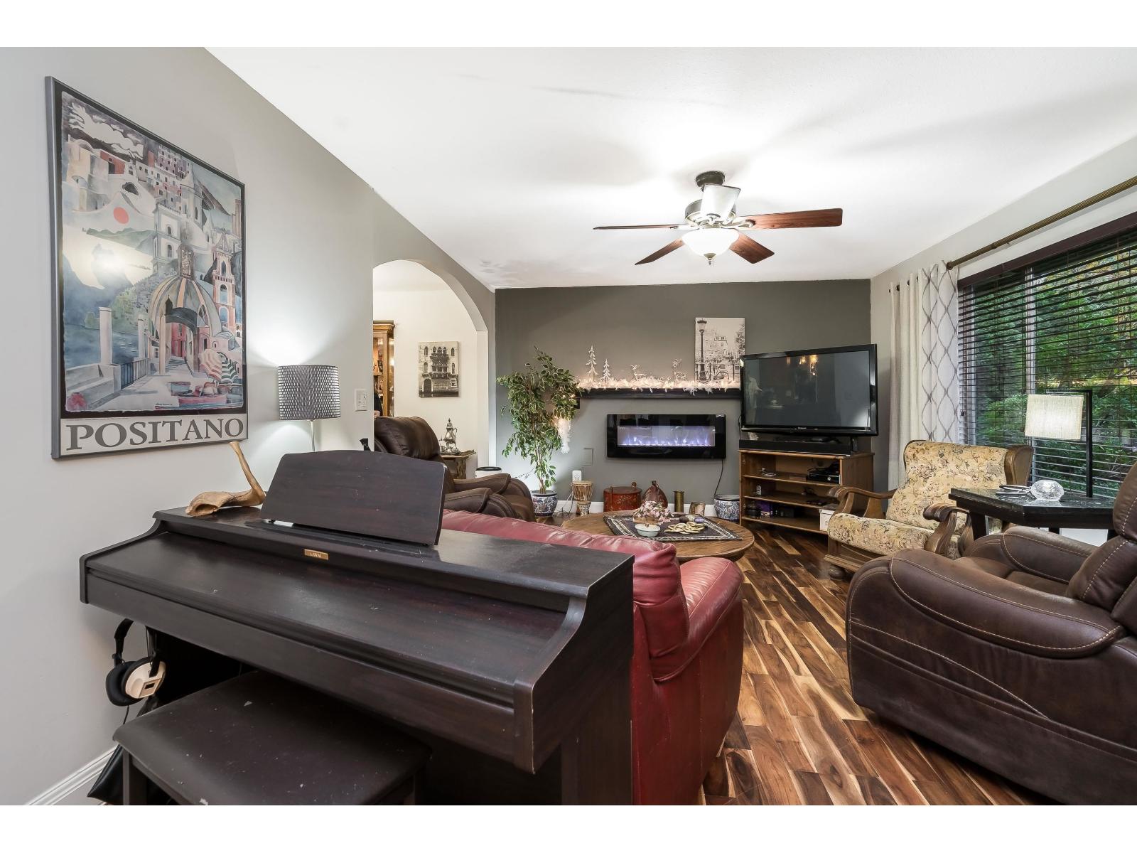 32306 Marshall Road, Abbotsford, British Columbia  V2T 1A4 - Photo 11 - R3066858