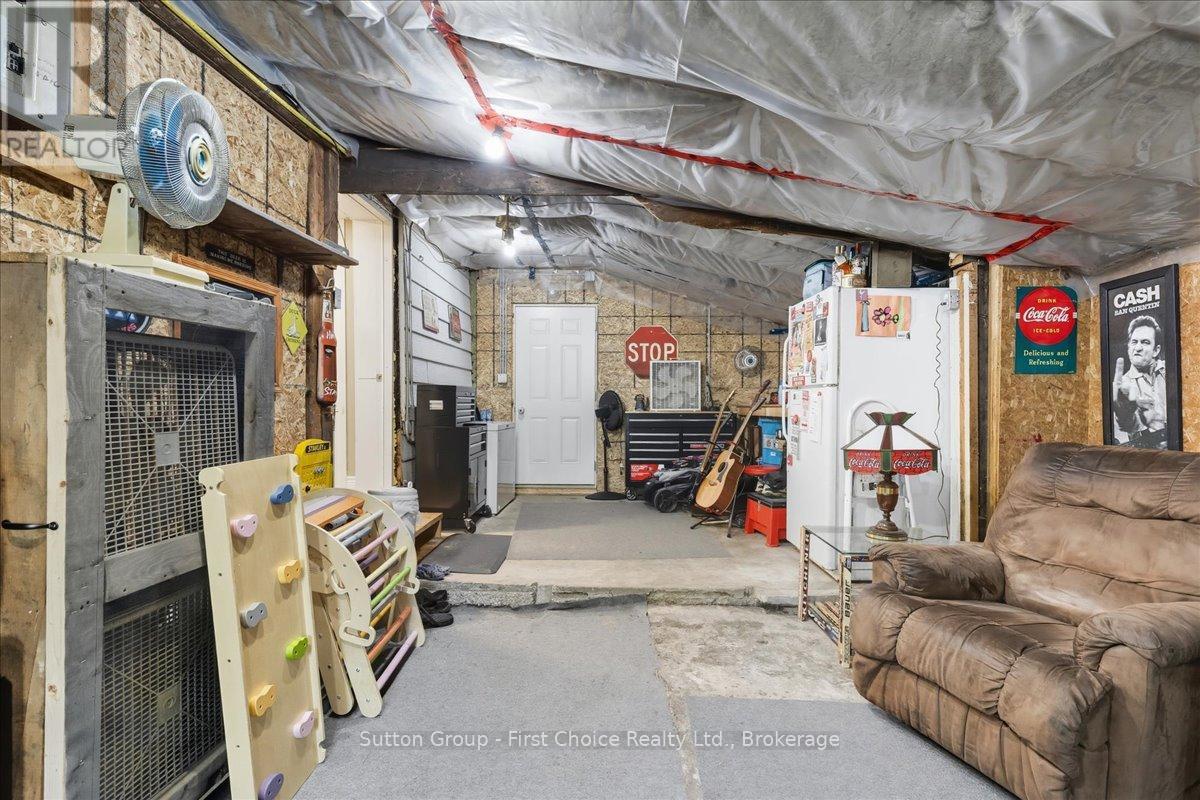 33 Victoria Street, West Perth, Ontario N0K 1N0 - Photo 24 - X12549022