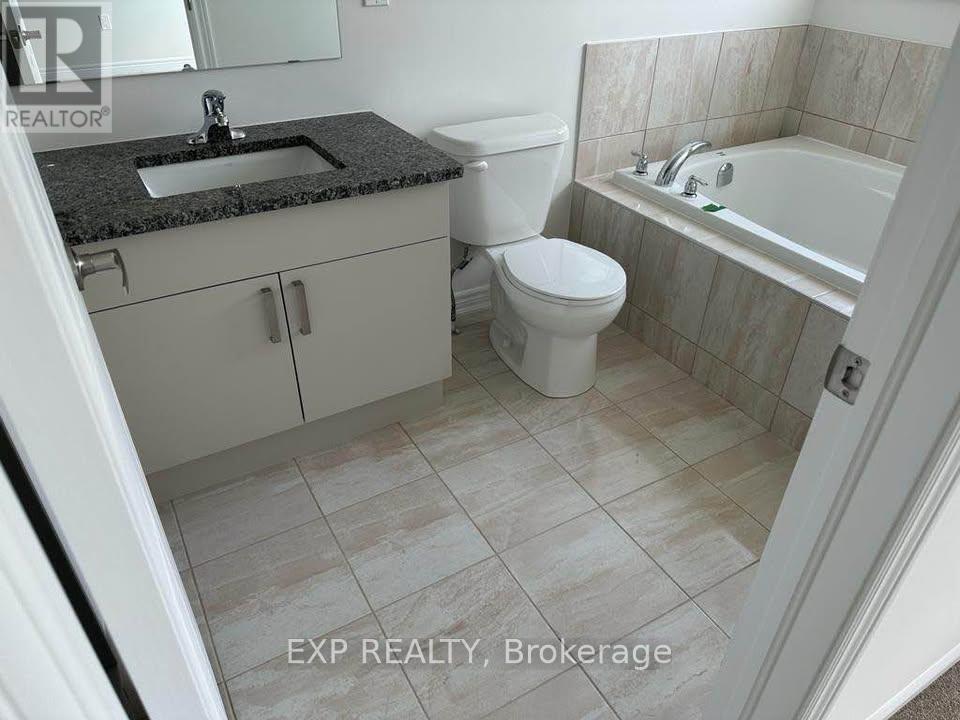 73 Air Dancer Crescent, Oshawa, Ontario  L1L 0V3 - Photo 5 - E12529666