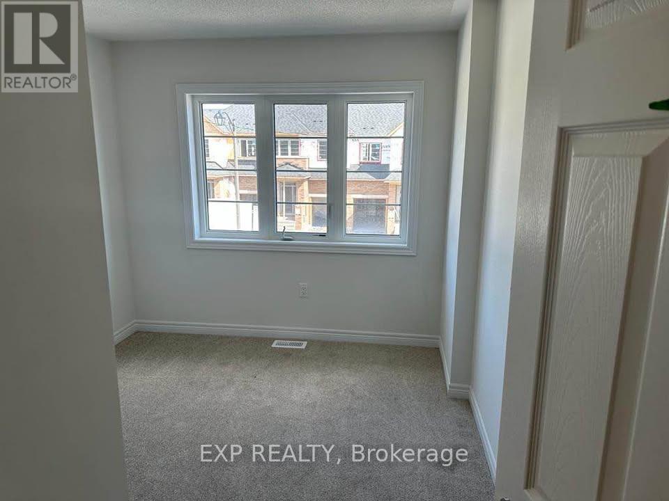 73 Air Dancer Crescent, Oshawa, Ontario  L1L 0V3 - Photo 7 - E12529666