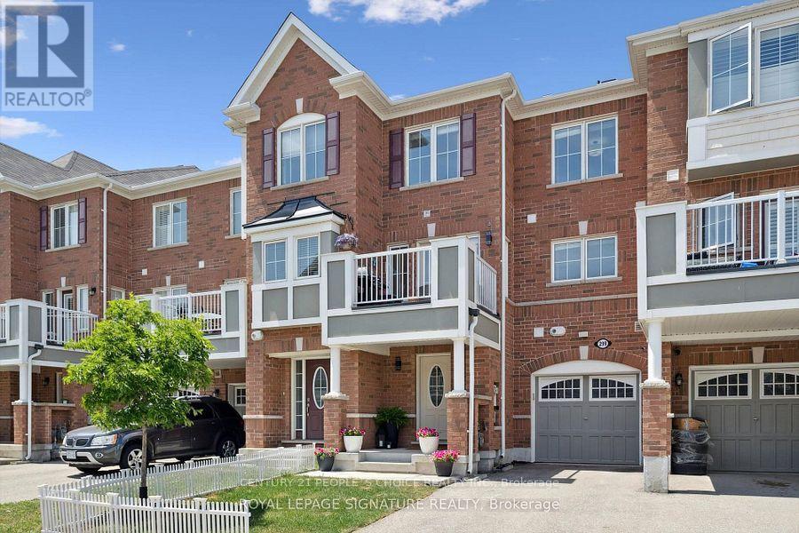 299 Casson Point, Milton, Ontario  L9E 0A4 - Photo 2 - W12549034