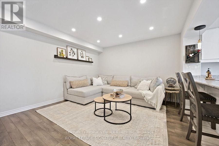 299 Casson Point, Milton, Ontario  L9E 0A4 - Photo 6 - W12549034